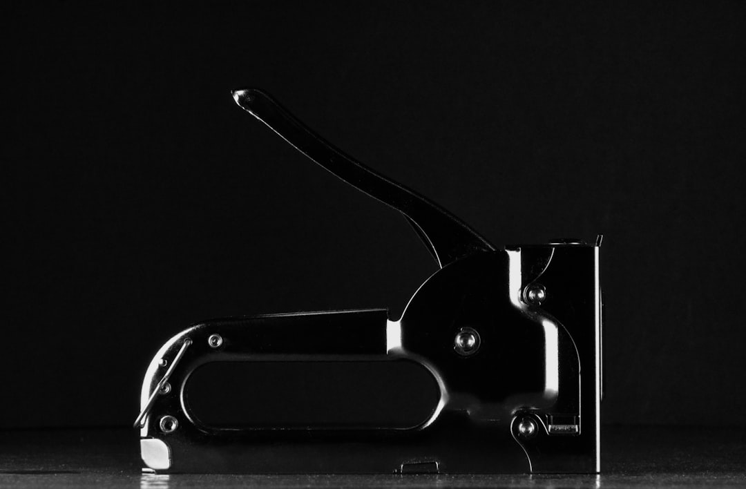Staple Remover Tool